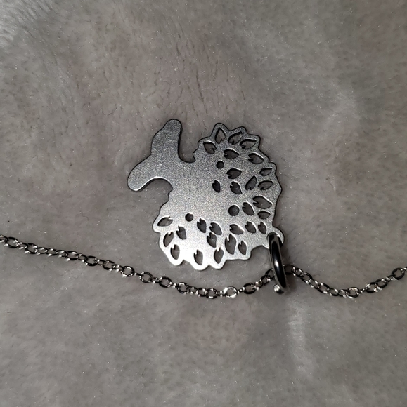 💸 5 for $20 | NWOT Tree of Life Pendant Necklace - Picture 3 of 6